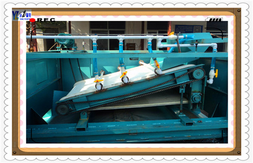 平板磁選機(jī)，河北平板磁選機(jī)視頻_河北平板磁選機(jī)視頻皮帶老跑偏的磁筒更換工作原理_選礦規(guī)格參數(shù)及執(zhí)行標(biāo)準(zhǔn)